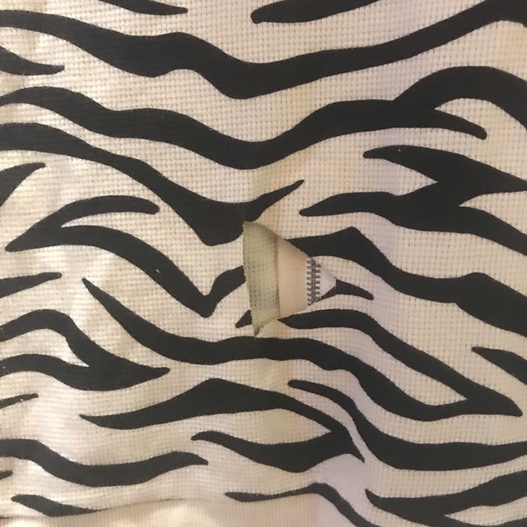 Zip up hoodie NeW - Picture 5 of 5